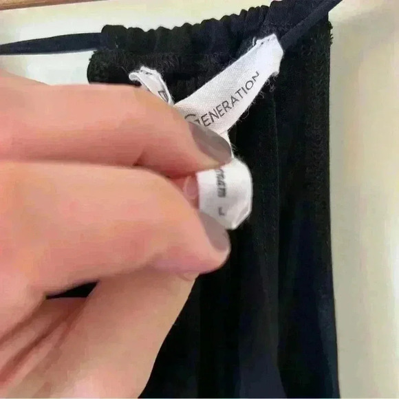 BCBG Generation Black Deep V Bodysuit Size L - Picture 5 of 8